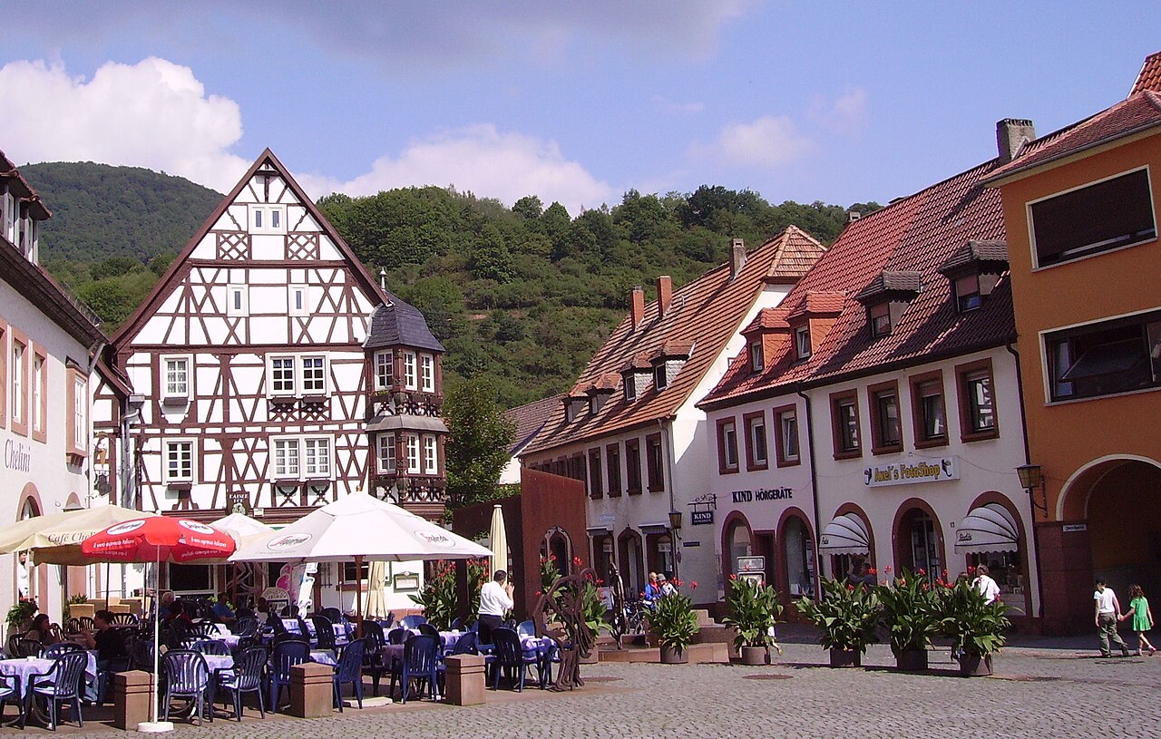 Marktplatz in Annweiler am Trifels